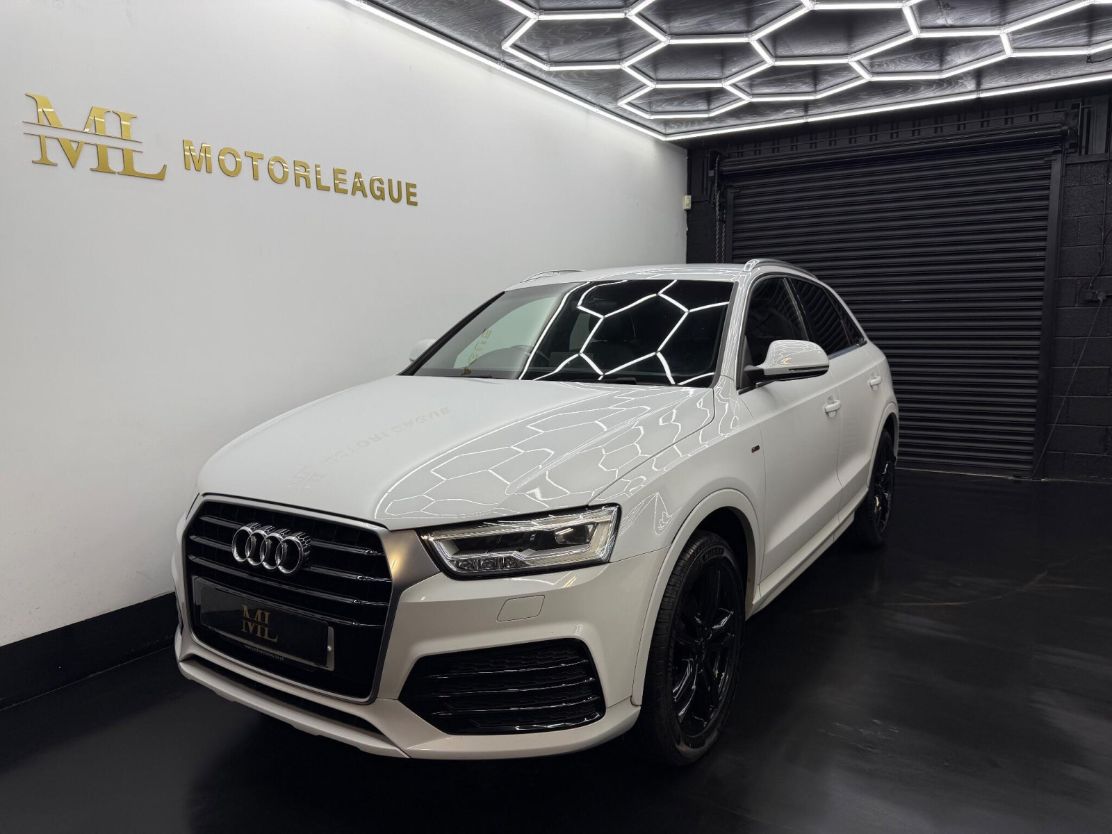 
                                                Voiture
                                                 Audi Q3 1.4 TFSI CoD S line Euro 6 (s/s) 5dr (Nav)