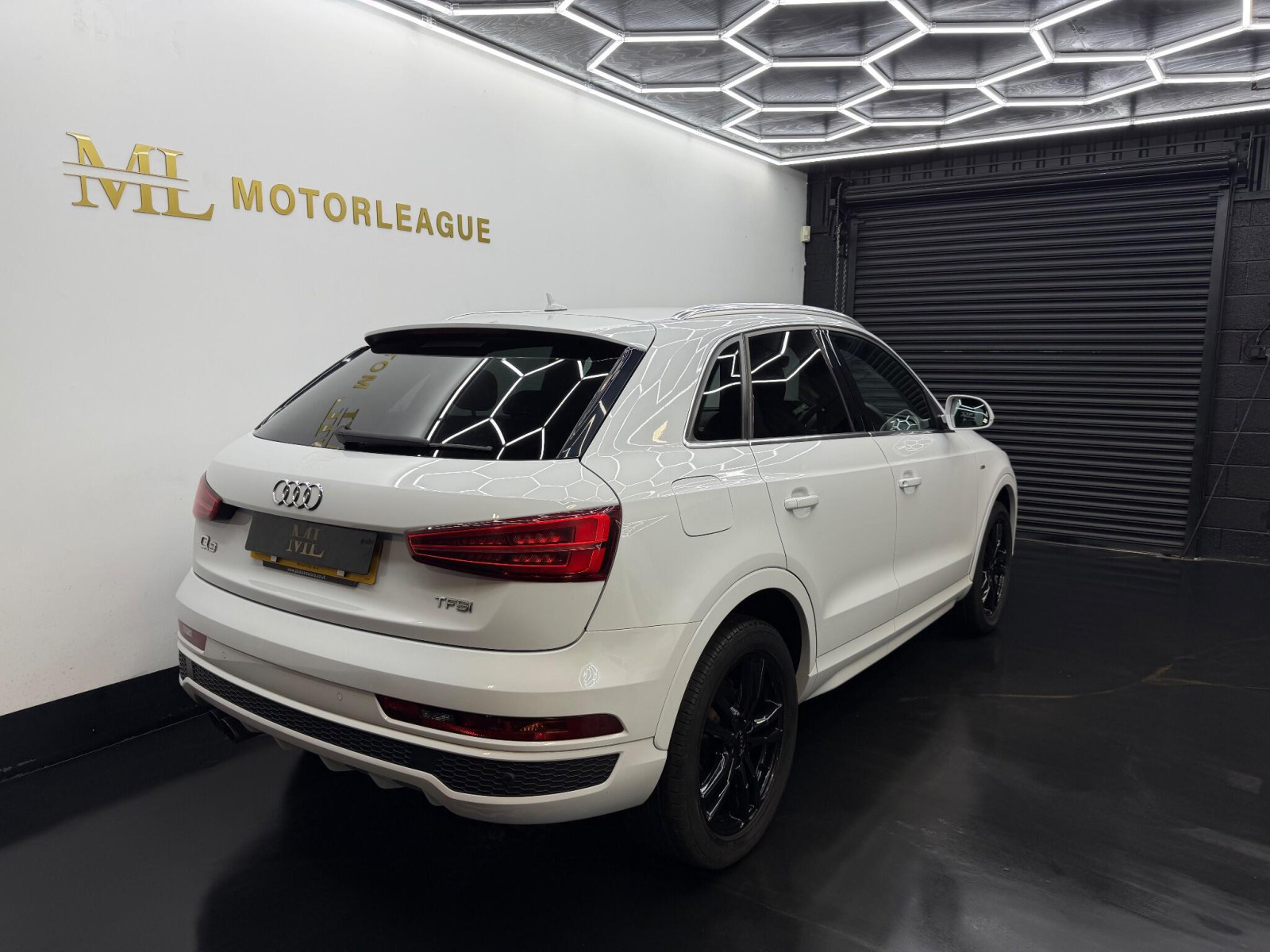 
                                                Voiture
                                                 Audi Q3 1.4 TFSI CoD S line Euro 6 (s/s) 5dr (Nav)