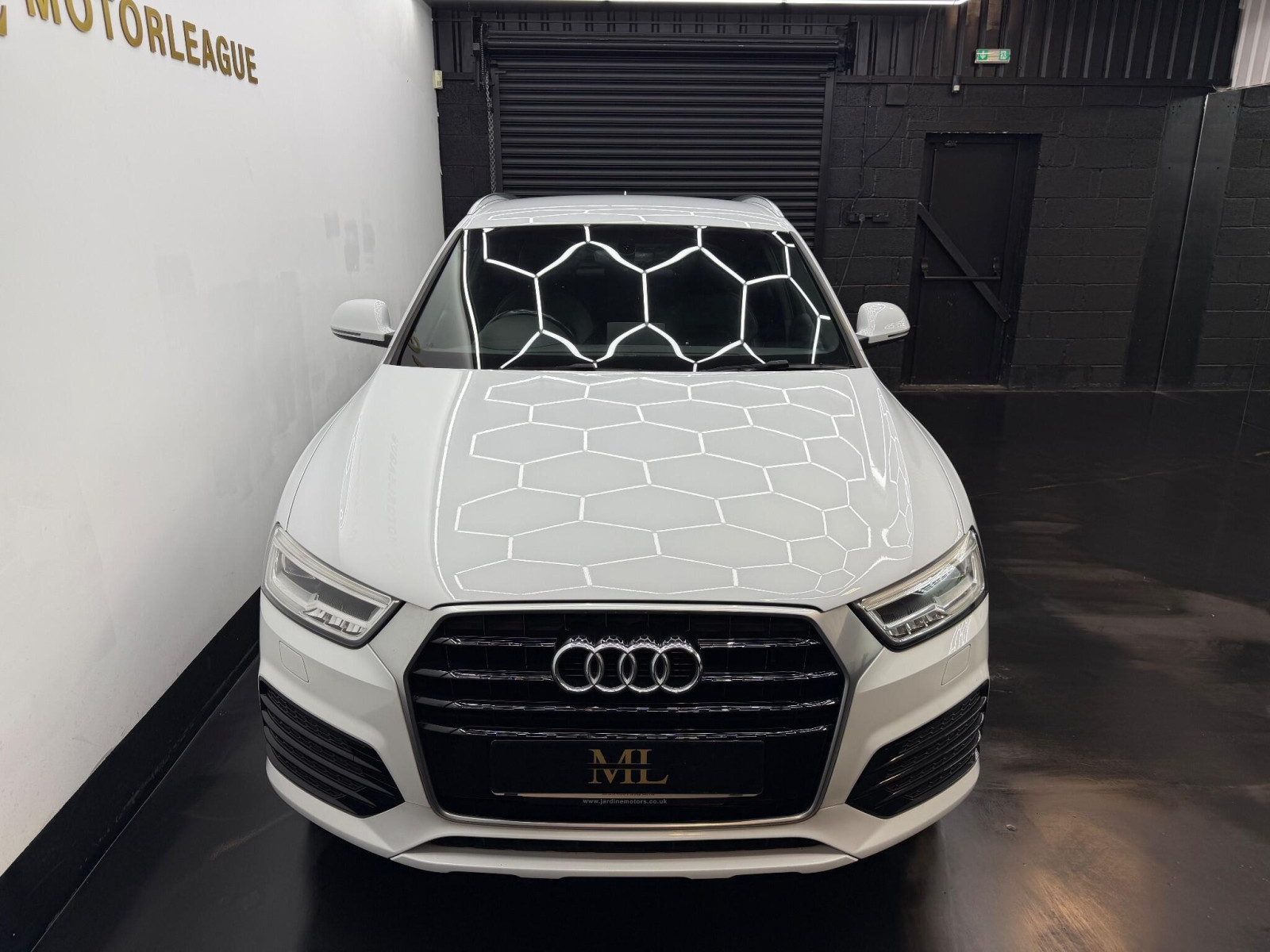 
                                                Voiture
                                                 Audi Q3 1.4 TFSI CoD S line Euro 6 (s/s) 5dr (Nav)