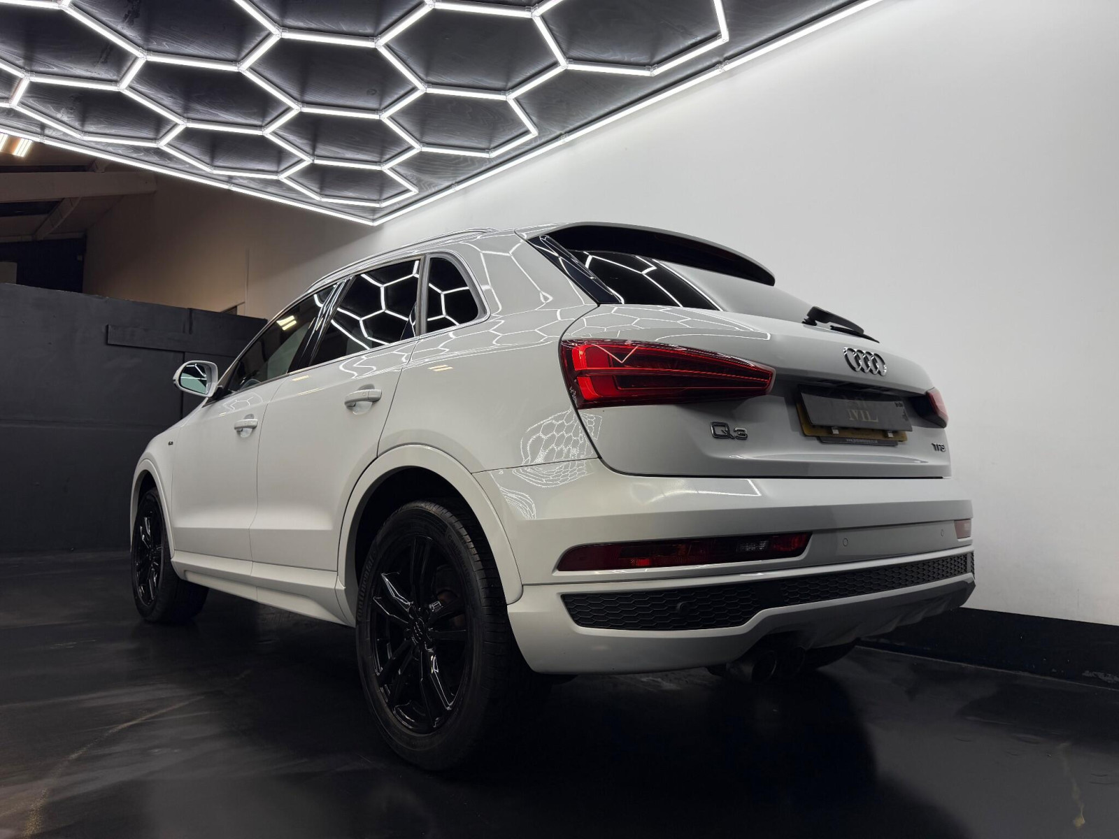 
                                                Voiture
                                                 Audi Q3 1.4 TFSI CoD S line Euro 6 (s/s) 5dr (Nav)