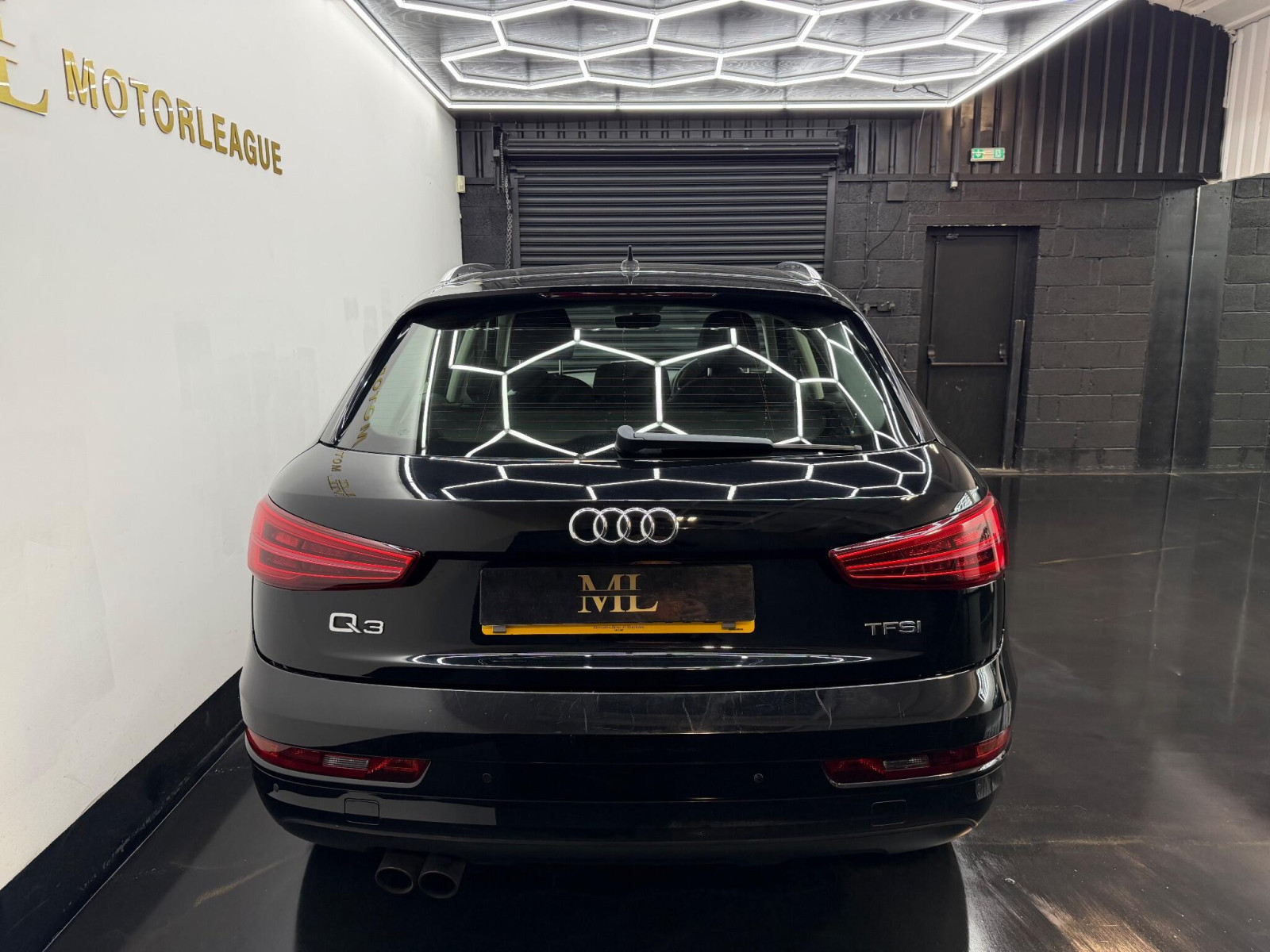 
                                                Voiture
                                                 Audi Q3 2.0 TDI S line Edition S Tronic quattro Euro 6 (s/s) 5dr