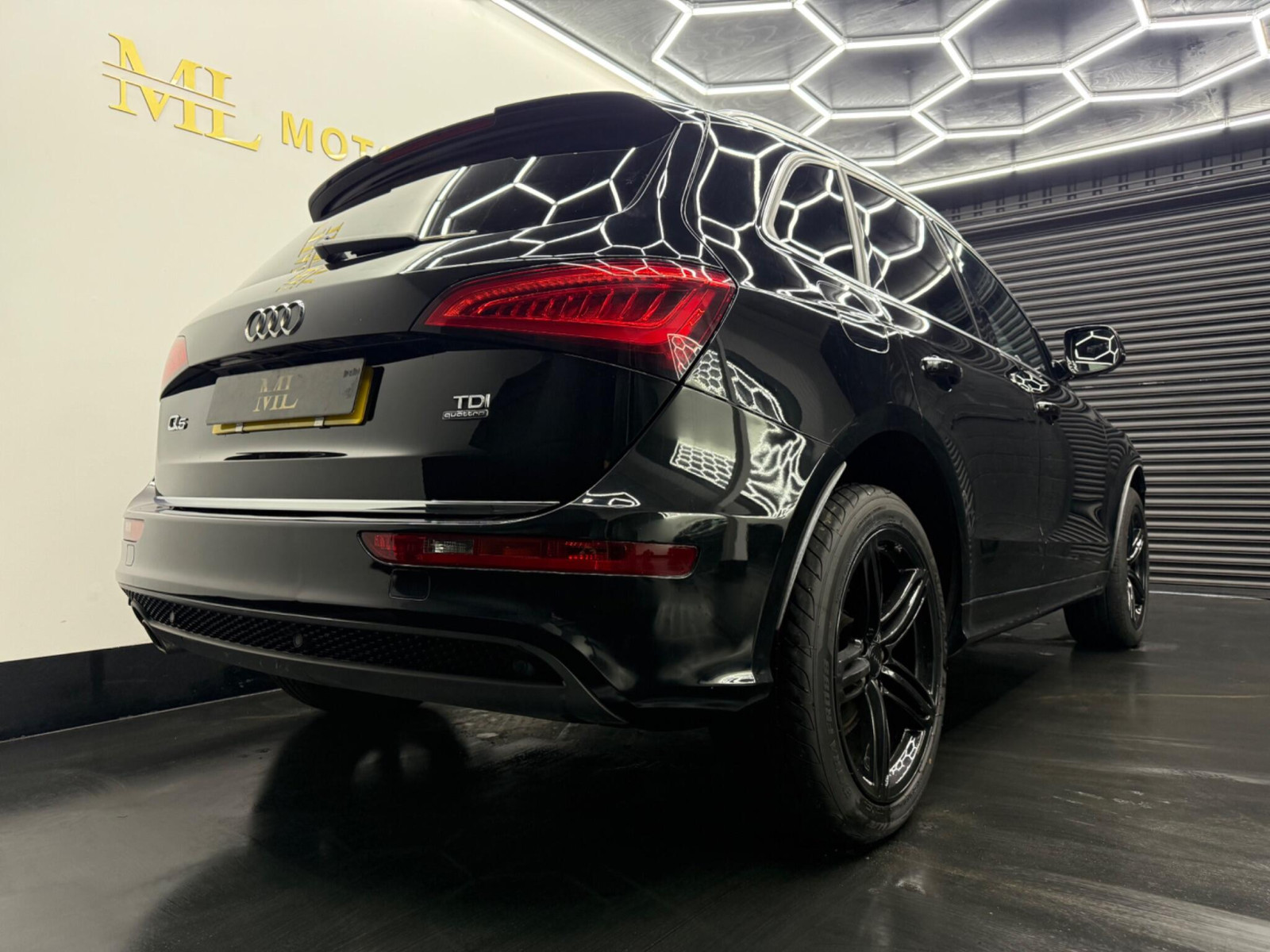 
                                                Voiture
                                                 Audi Q5 2.0 TDI S line Plus S Tronic quattro Euro 6 (s/s) 5dr