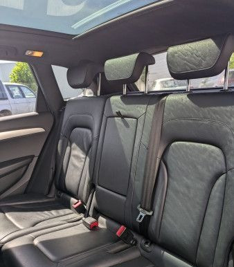 
                                                Voiture
                                                 Audi Q5 2.0TDI 177ch SLINE QUATTRO STRONIC7