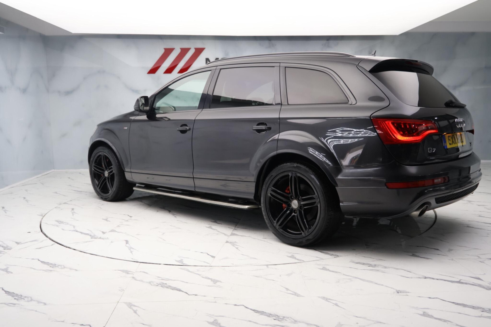 
                                                Voiture
                                                 Audi Q7 3.0 TDI V6 S line Tiptronic quattro Euro 5 5dr