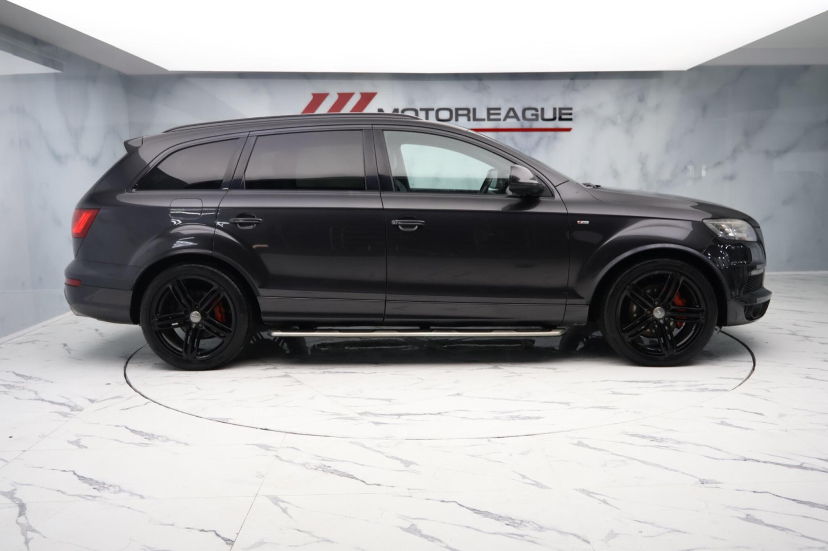 
                                                Voiture
                                                 Audi Q7 3.0 TDI V6 S line Tiptronic quattro Euro 5 5dr