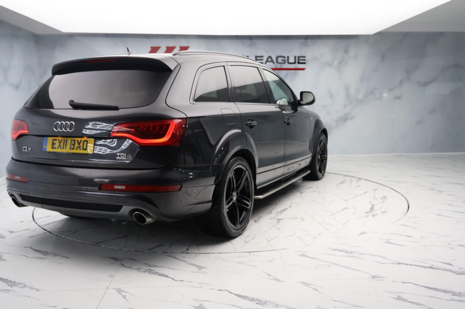 
                                                Voiture
                                                 Audi Q7 3.0 TDI V6 S line Tiptronic quattro Euro 5 5dr