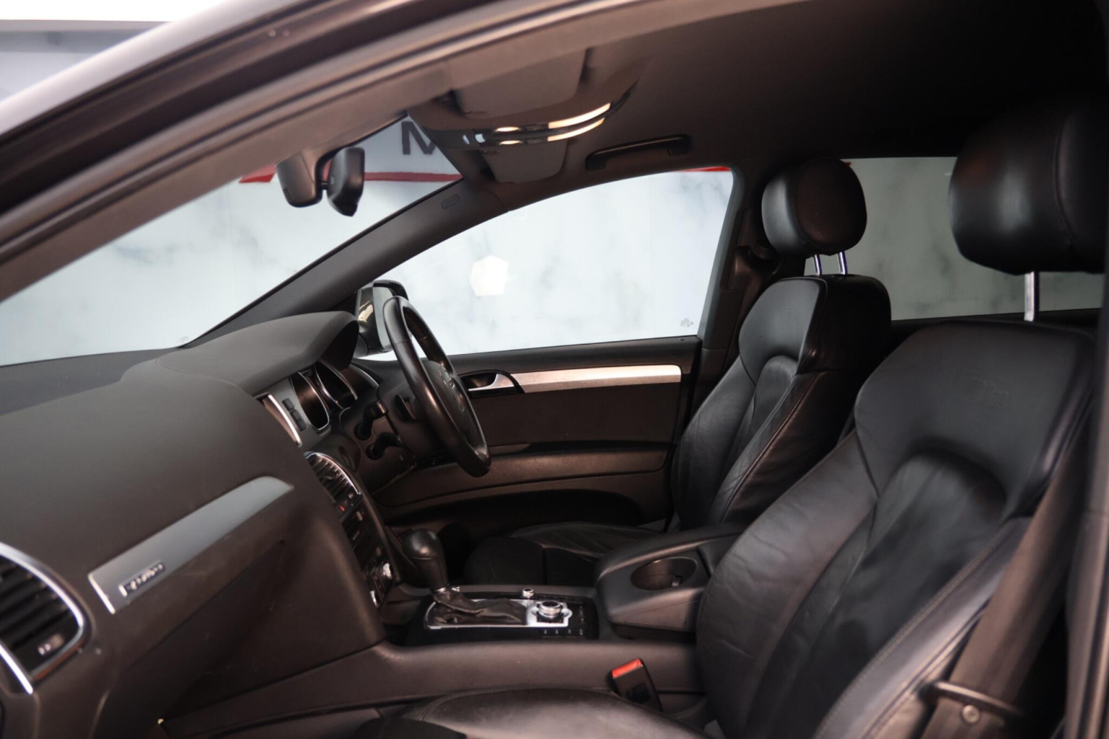 
                                                Voiture
                                                 Audi Q7 3.0 TDI V6 S line Tiptronic quattro Euro 5 5dr