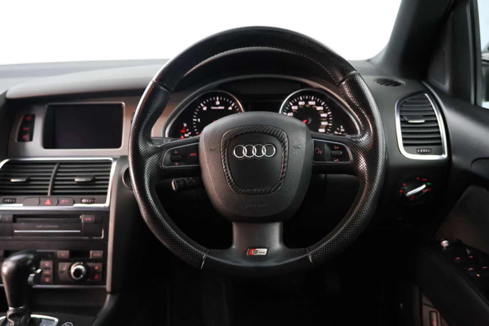 
                                                Voiture
                                                 Audi Q7 3.0 TDI V6 S line Tiptronic quattro Euro 5 5dr