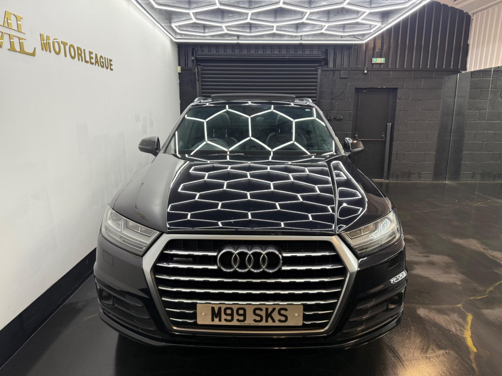 
                                                Voiture
                                                 Audi Q7 3.0 TDI V6 S line Tiptronic quattro Euro 6 (s/s) 5dr