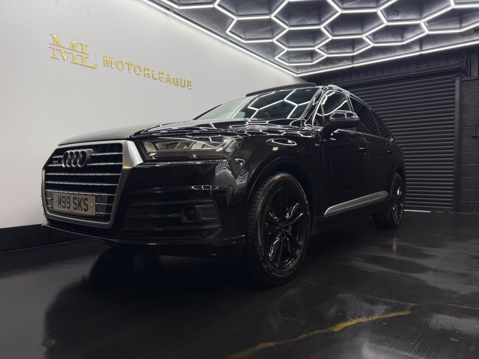 
                                                Voiture
                                                 Audi Q7 3.0 TDI V6 S line Tiptronic quattro Euro 6 (s/s) 5dr