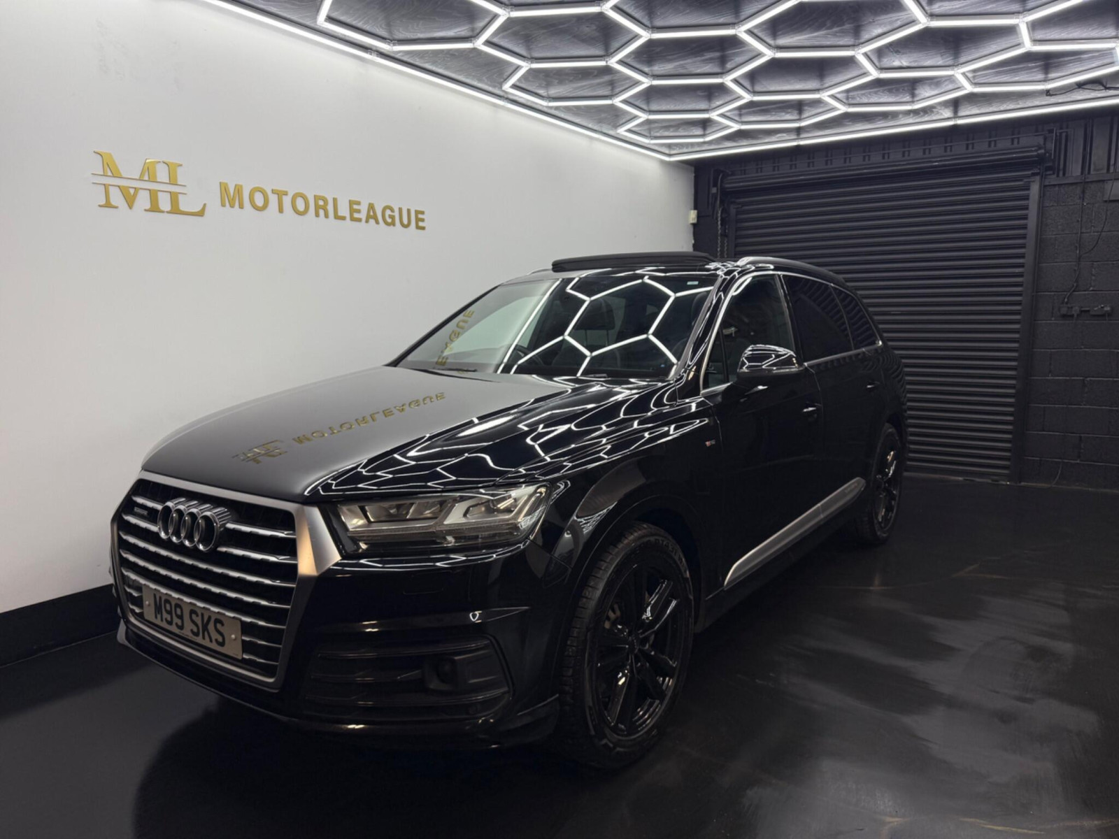 
                                                Voiture
                                                 Audi Q7 3.0 TDI V6 S line Tiptronic quattro Euro 6 (s/s) 5dr