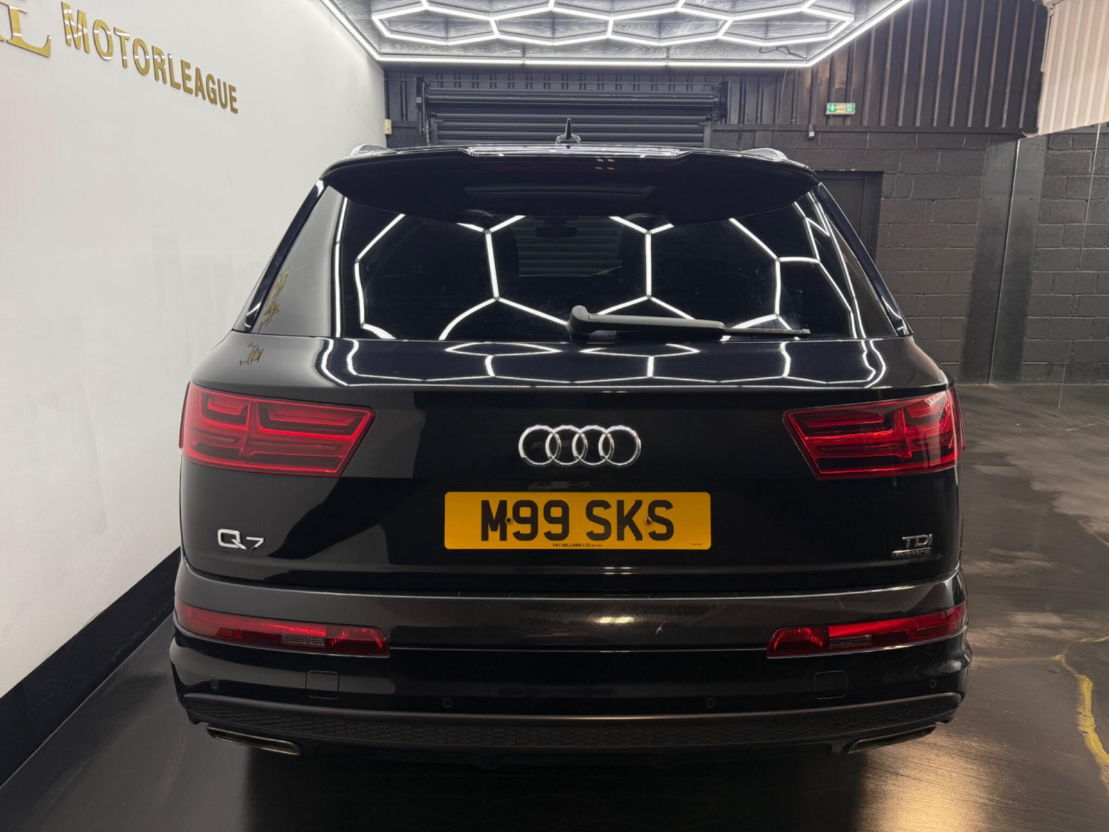 
                                                Voiture
                                                 Audi Q7 3.0 TDI V6 S line Tiptronic quattro Euro 6 (s/s) 5dr