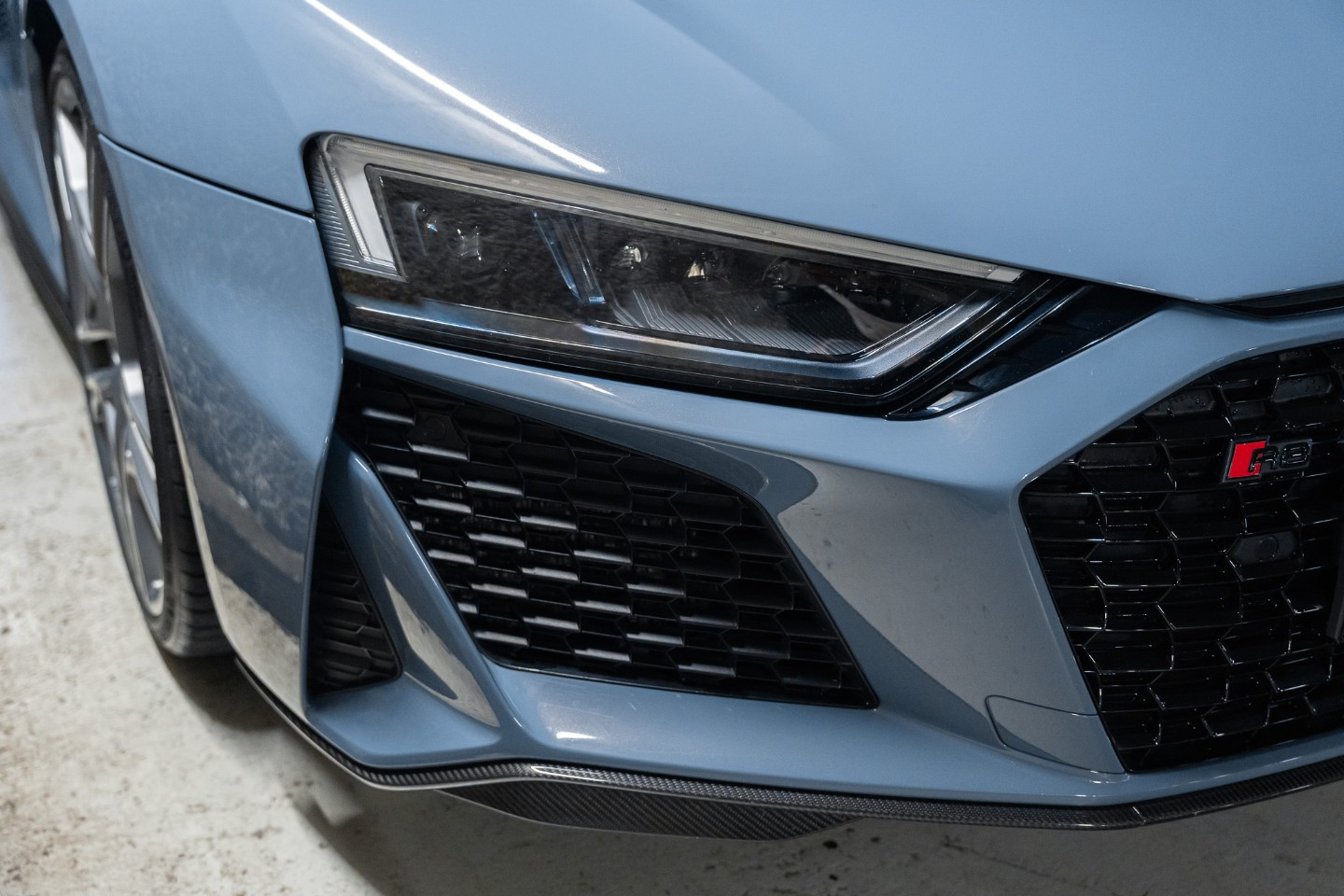 
                                                Voiture
                                                 Audi R8 (II.II) V10 Performance