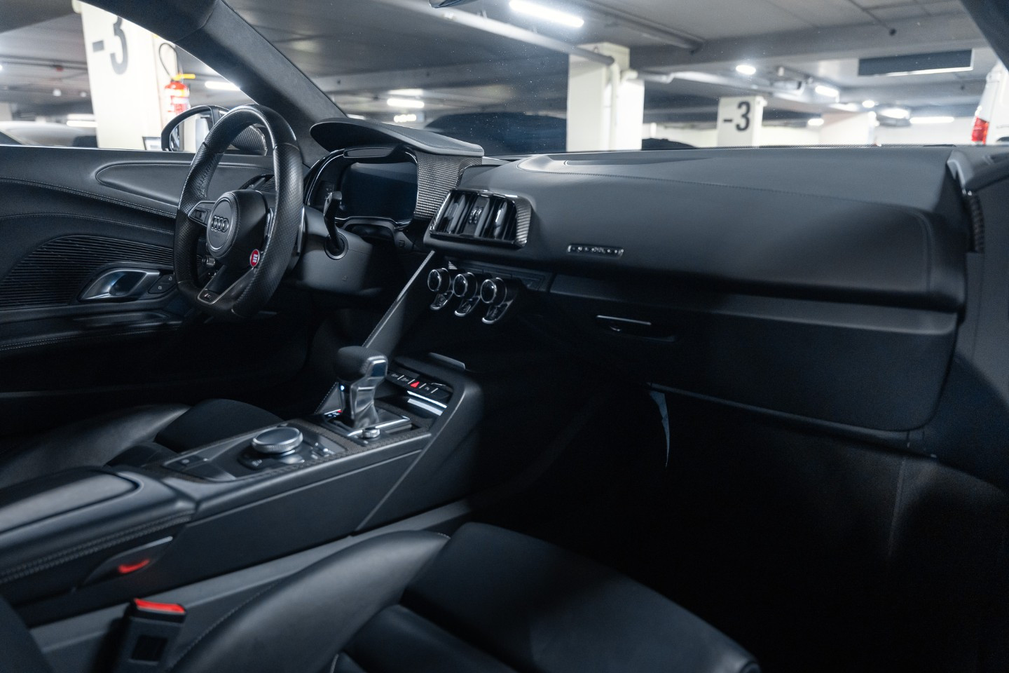 
                                                Voiture
                                                 Audi R8 (II.II) V10 Performance