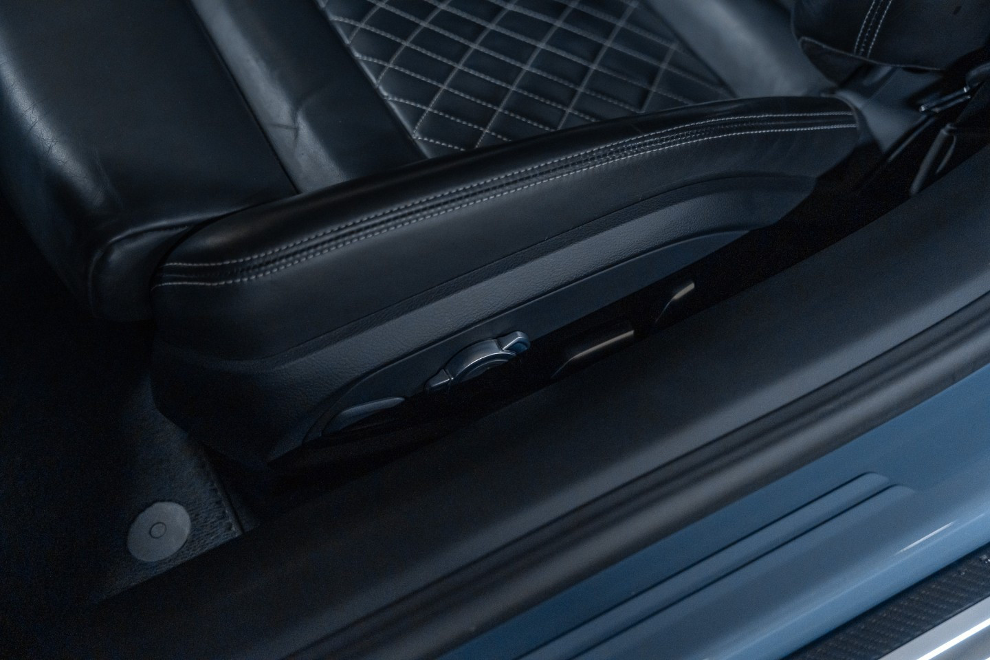 
                                                Voiture
                                                 Audi R8 (II.II) V10 Performance