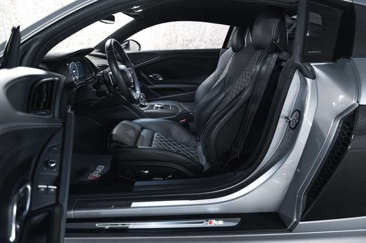 
                                                Voiture
                                                 Audi R8 V10 Plus 5.2 FSI 550 Quattro S tronic 7