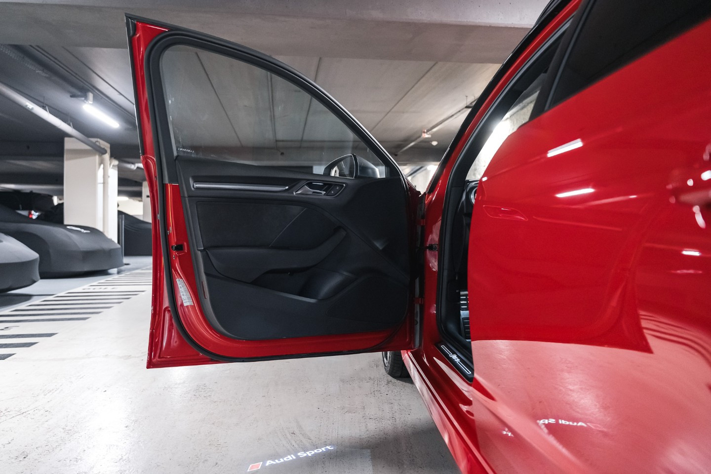 
                                                Voiture
                                                 Audi RS3 (II.II) Sportback