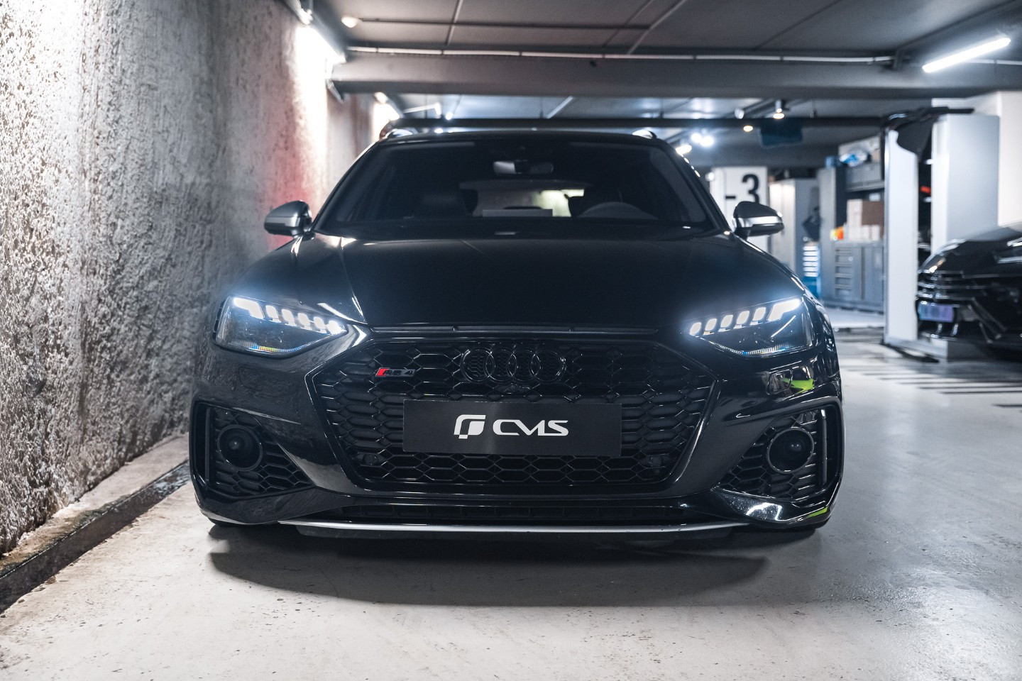 
                                                Voiture
                                                 Audi RS4 B9.2 Avant 25 Years Anniversary