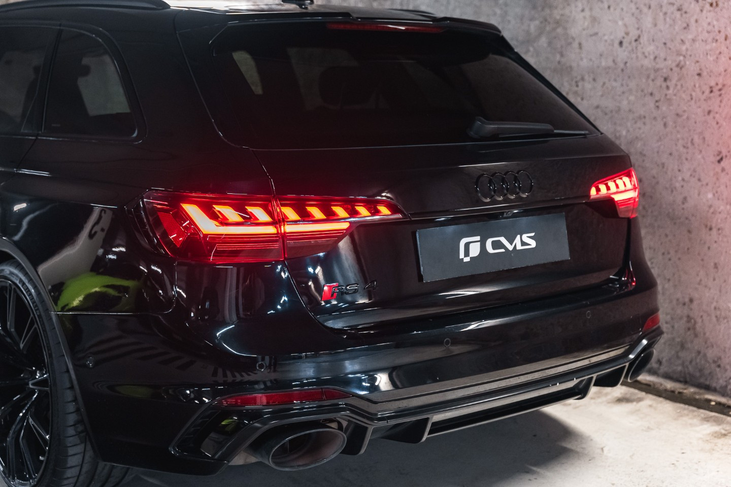 
                                                Voiture
                                                 Audi RS4 B9.2 Avant 25 Years Anniversary