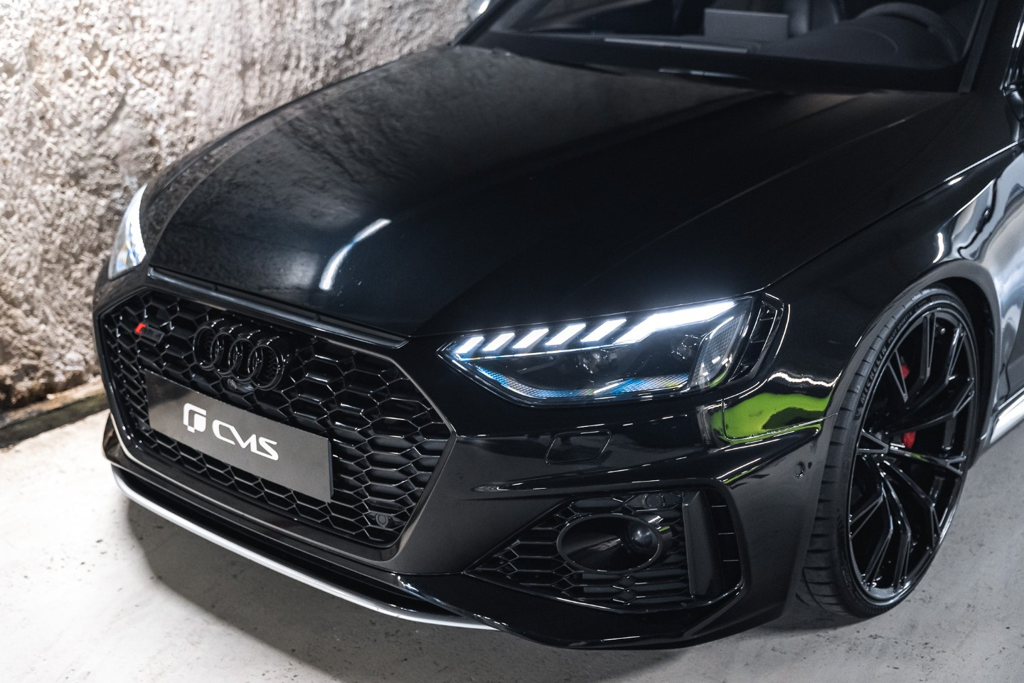 
                                                Voiture
                                                 Audi RS4 B9.2 Avant 25 Years Anniversary