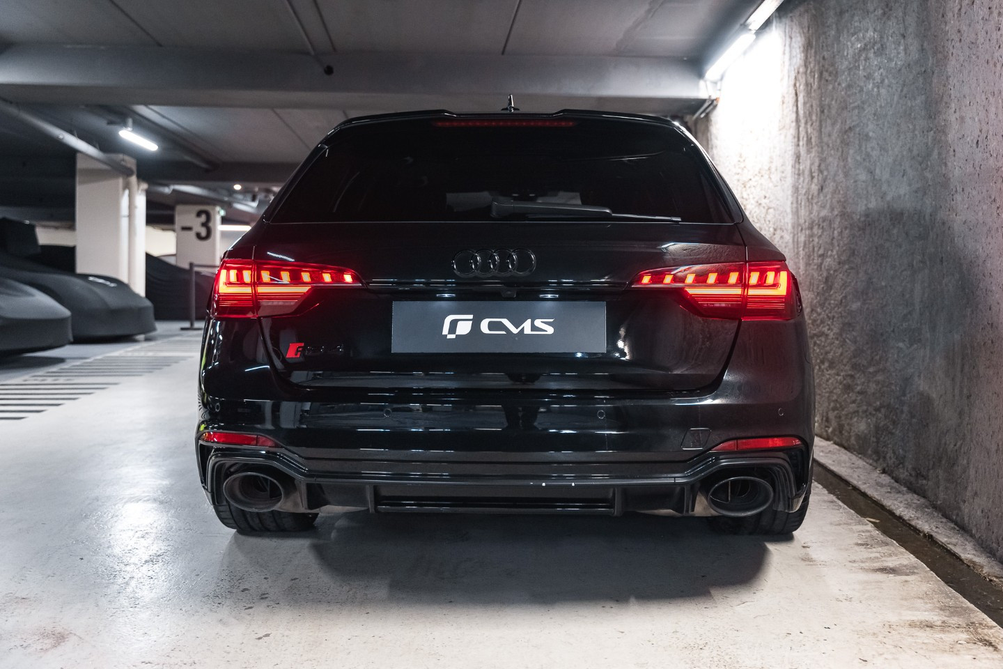 
                                                Voiture
                                                 Audi RS4 B9.2 Avant 25 Years Anniversary