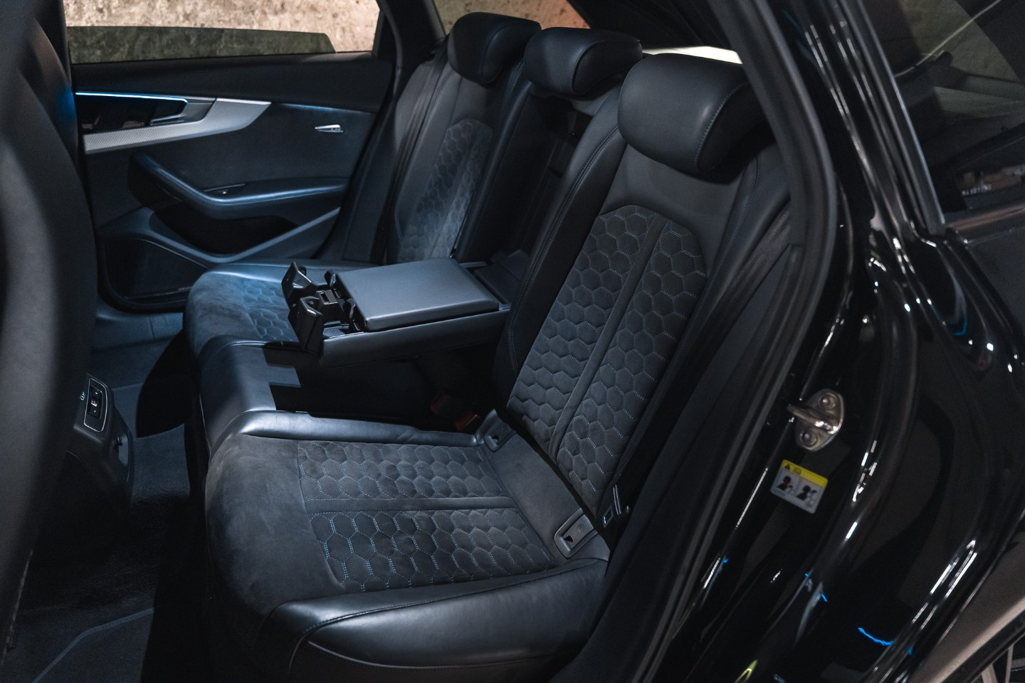 
                                                Voiture
                                                 Audi RS4 B9.2 Avant 25 Years Anniversary
