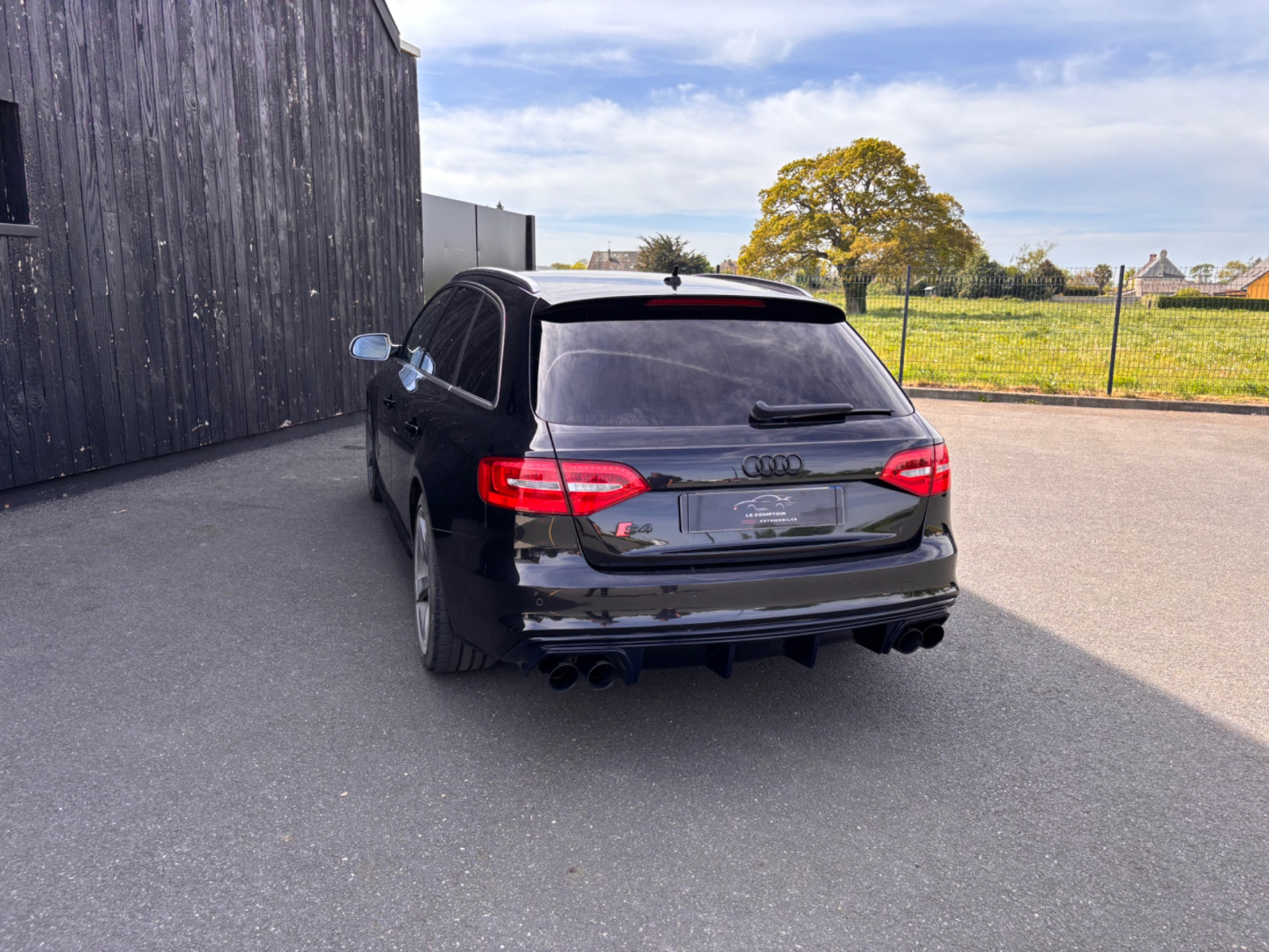 
                                                Voiture
                                                 Audi S4 Avant V6 3.0 TFSI 333 Quattro S Tronic