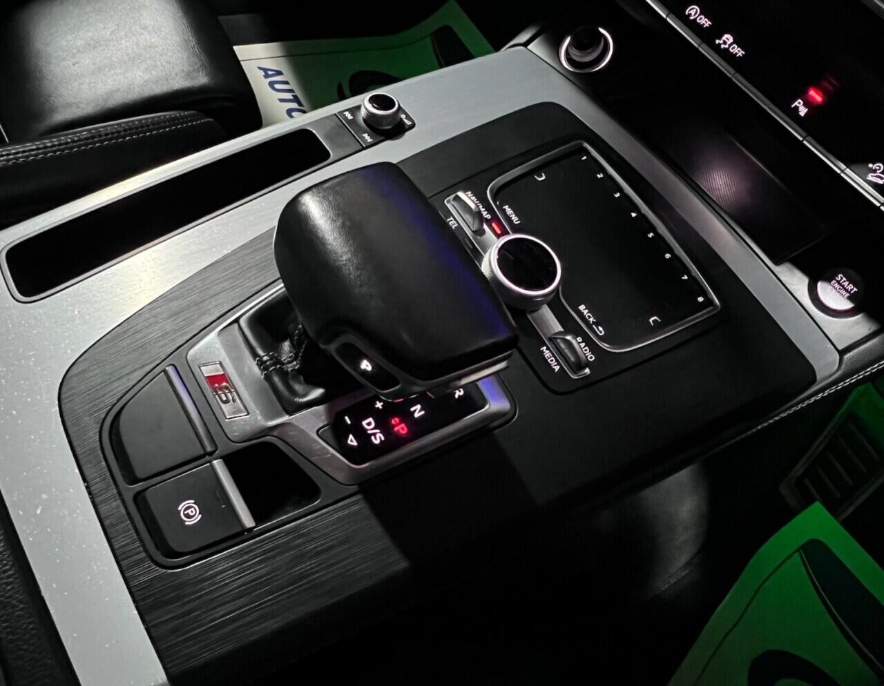 
                                                Voiture
                                                 Audi SQ5 3.0 TFSI V6 SUV 5dr Petrol Tiptronic quattro Euro 6 (s/s) (354 ps)