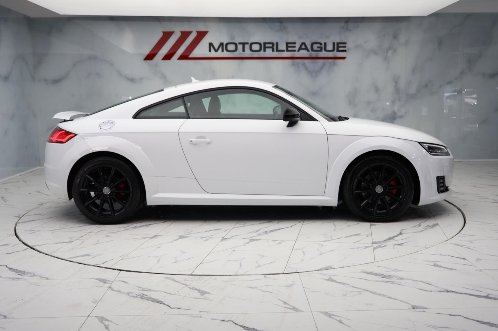 
                                                Voiture
                                                 Audi TT 2.0 TDI ultra Sport Euro 6 (s/s) 3dr