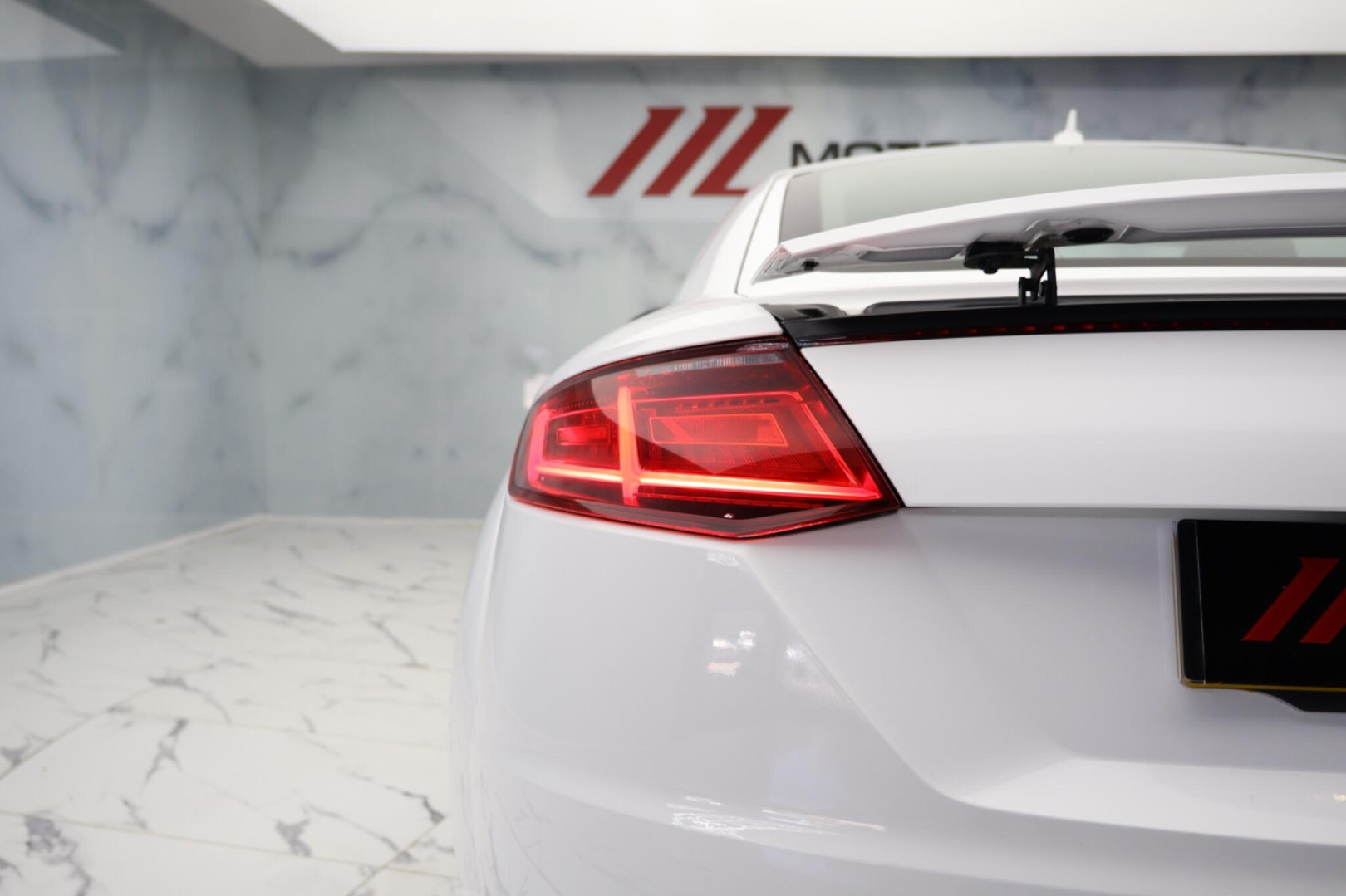 
                                                Voiture
                                                 Audi TT 2.0 TDI ultra Sport Euro 6 (s/s) 3dr