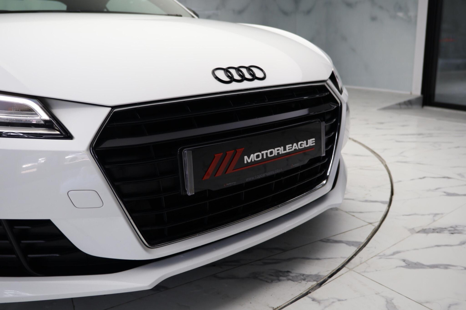 
                                                Voiture
                                                 Audi TT 2.0 TDI ultra Sport Euro 6 (s/s) 3dr