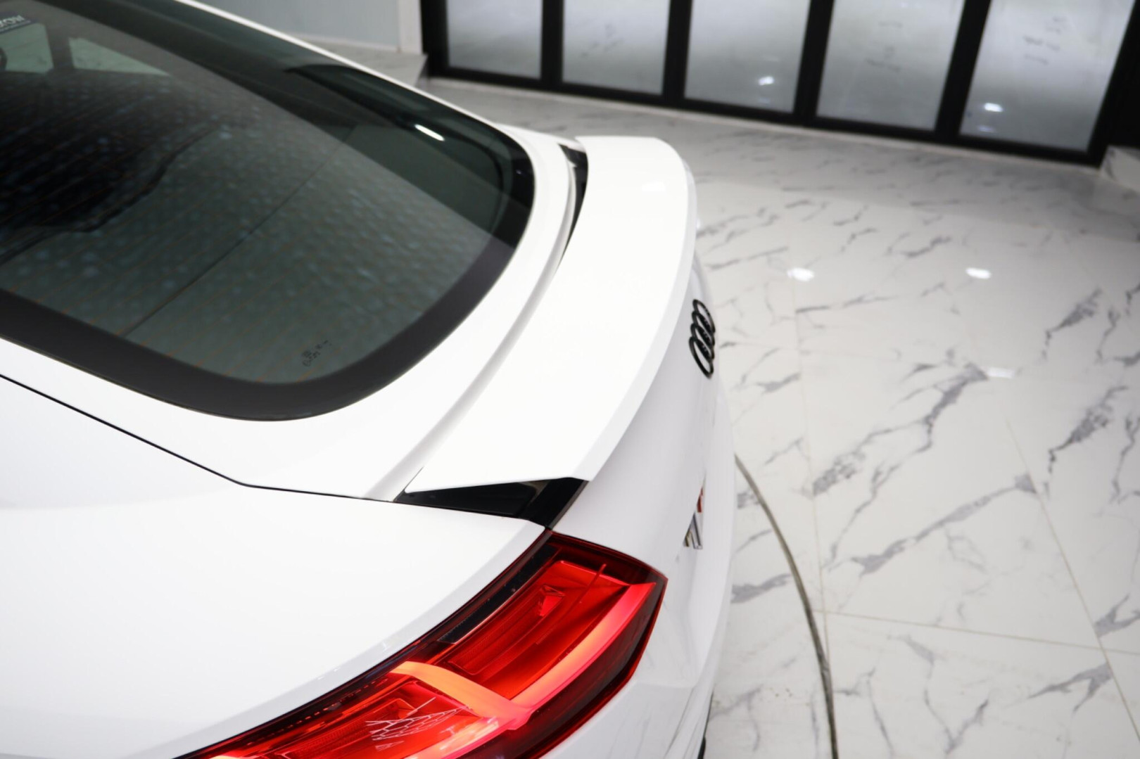 
                                                Voiture
                                                 Audi TT 2.0 TDI ultra Sport Euro 6 (s/s) 3dr
