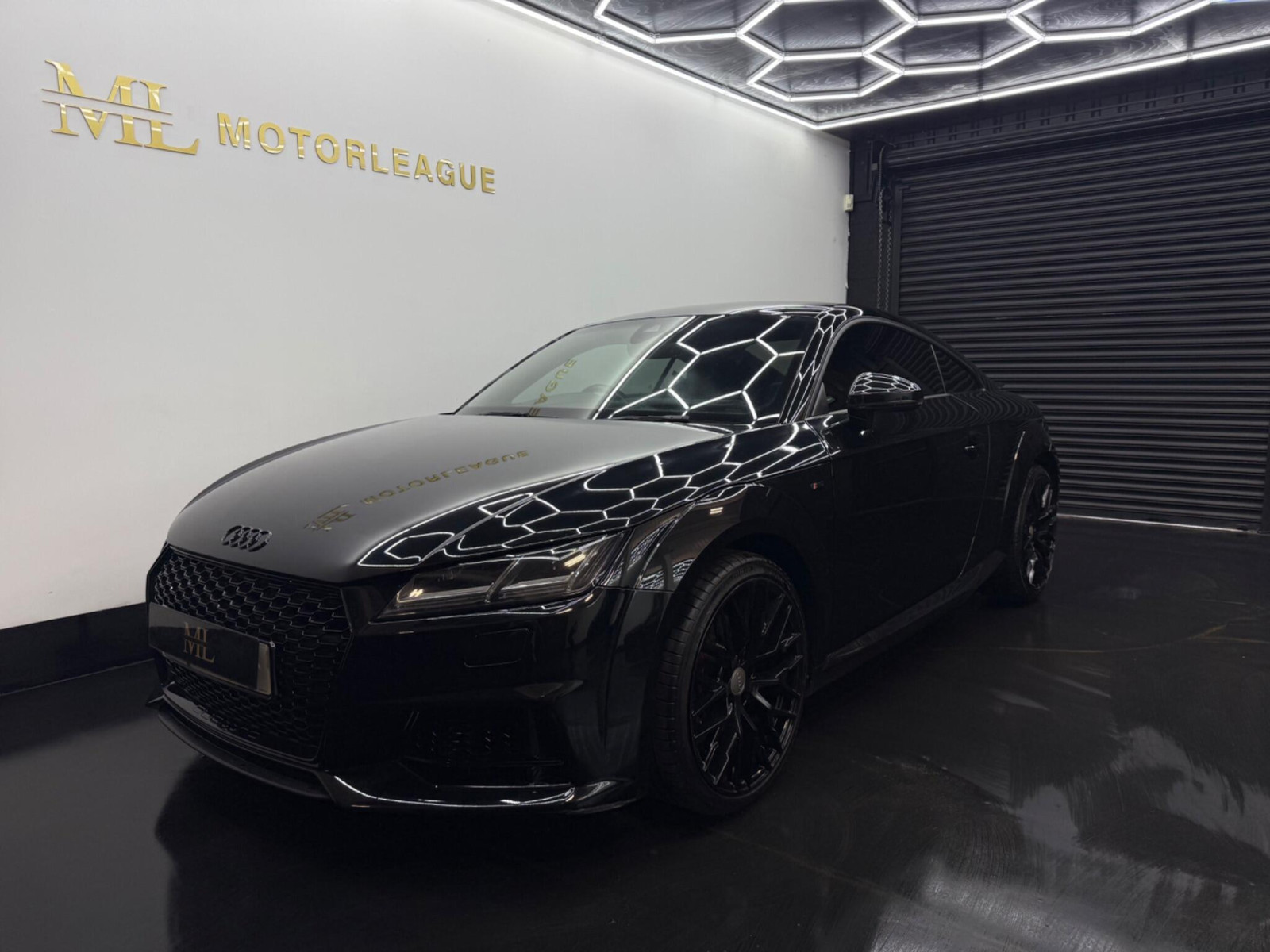 
                                                Voiture
                                                 Audi TT 2.0 TFSI S line S Tronic quattro Euro 6 (s/s) 3dr