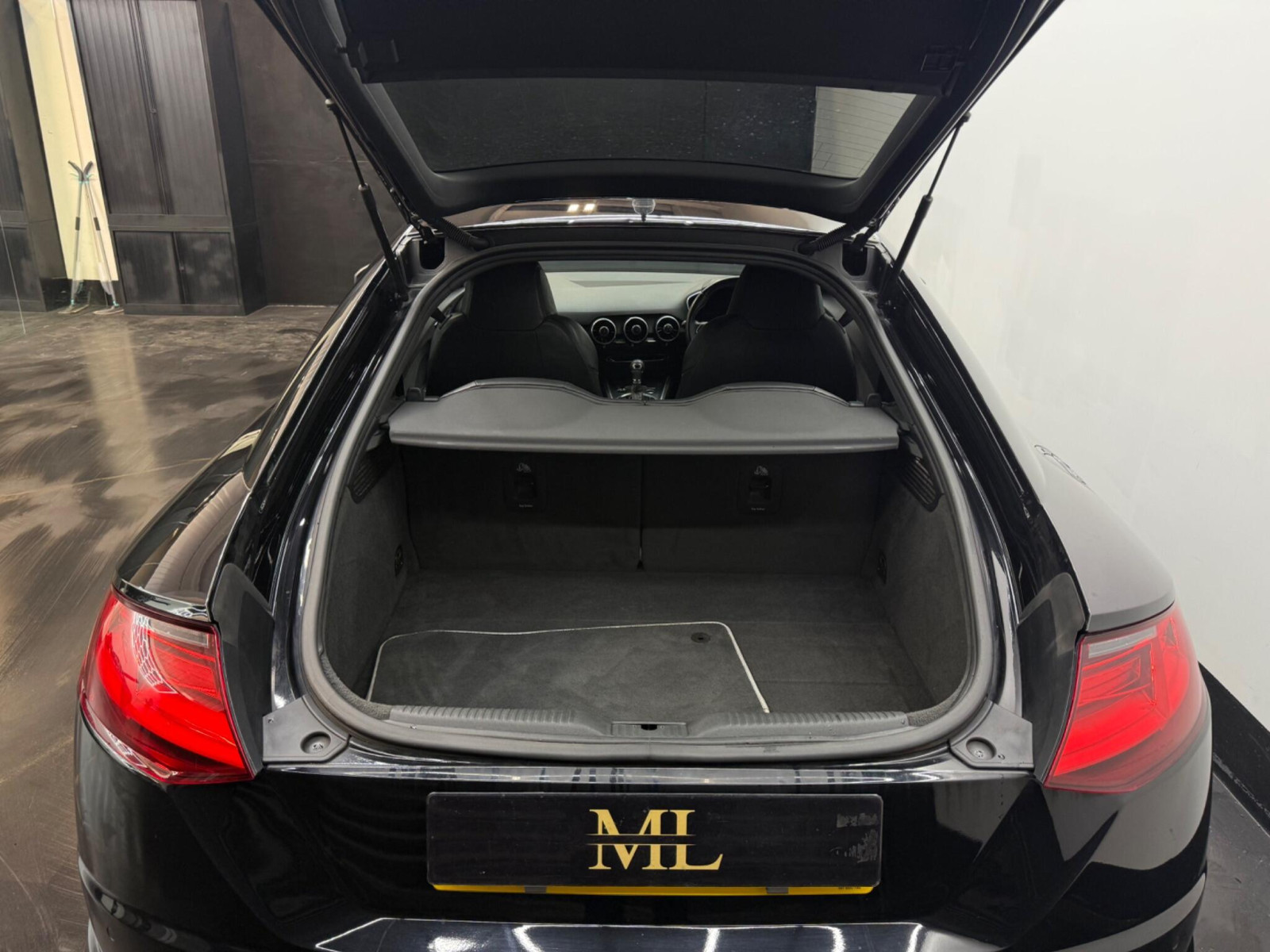 
                                                Voiture
                                                 Audi TT 2.0 TFSI S line S Tronic quattro Euro 6 (s/s) 3dr