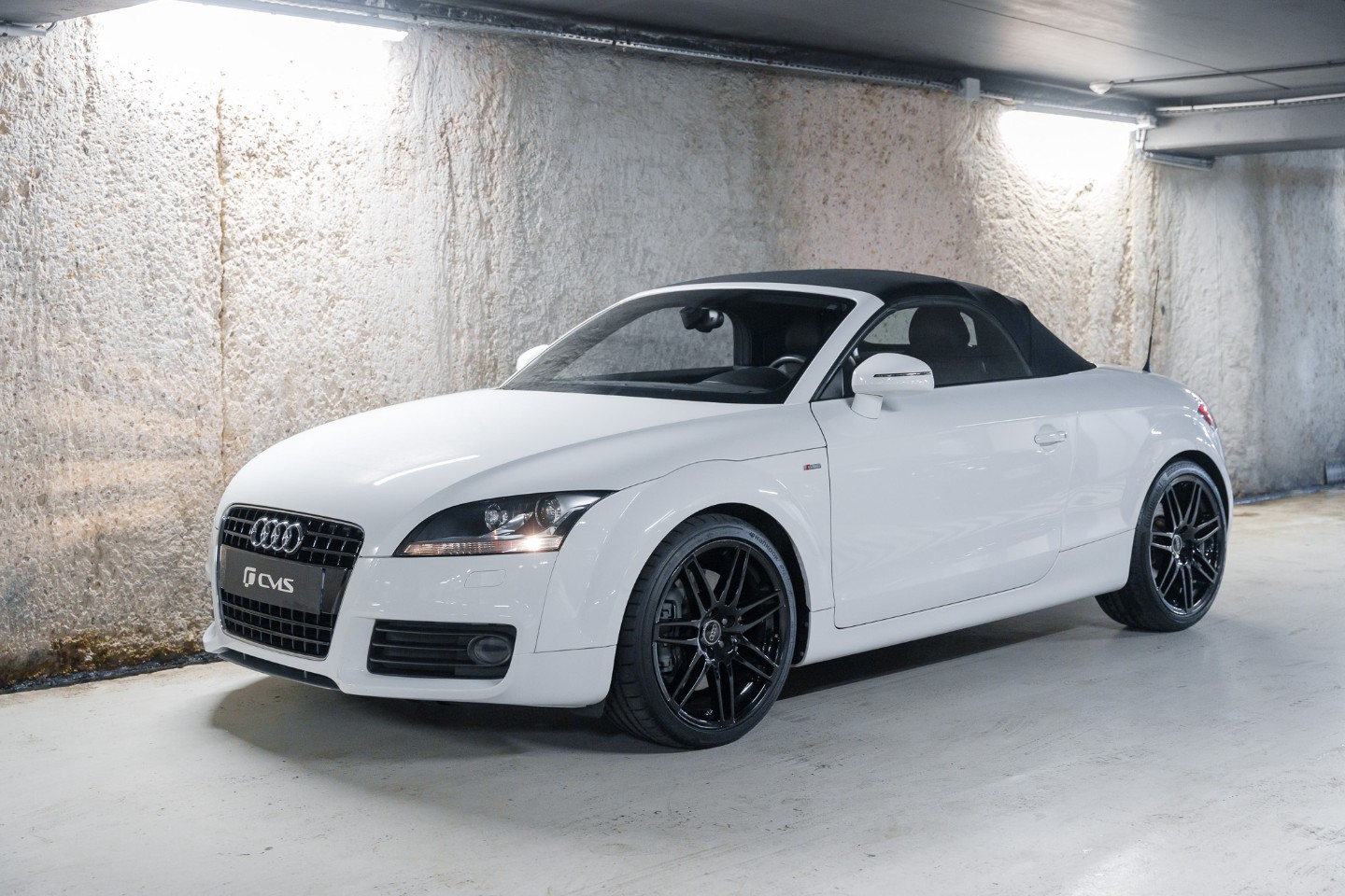 
                                                Voiture
                                                 Audi TT S-Line V6