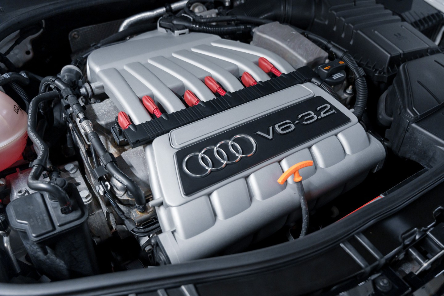 
                                                Voiture
                                                 Audi TT S-Line V6