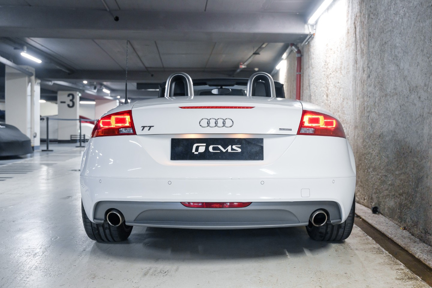 
                                                Voiture
                                                 Audi TT S-Line V6