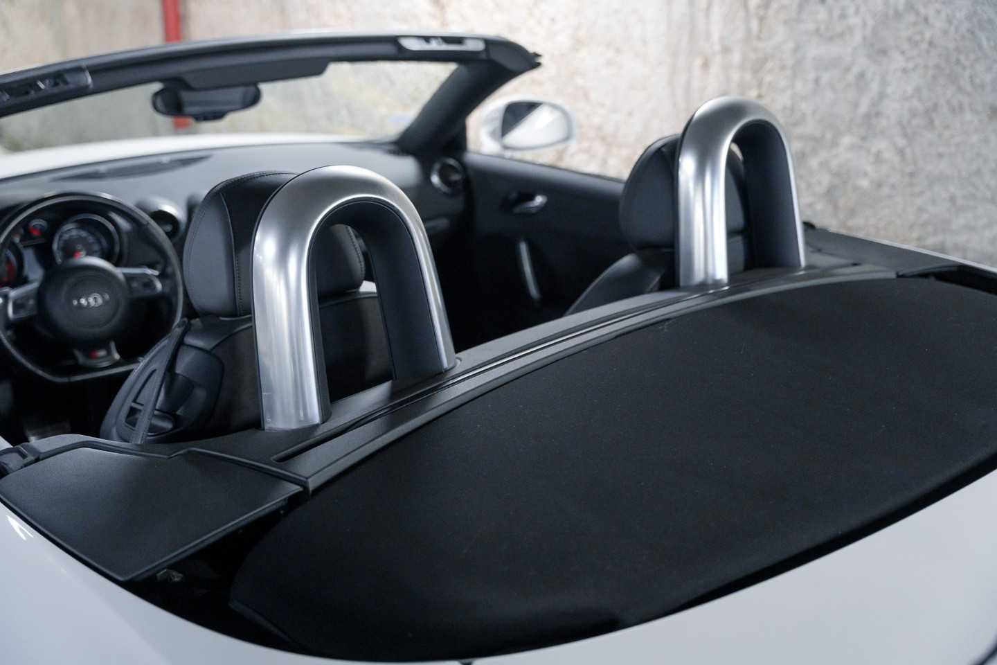 
                                                Voiture
                                                 Audi TT S-Line V6