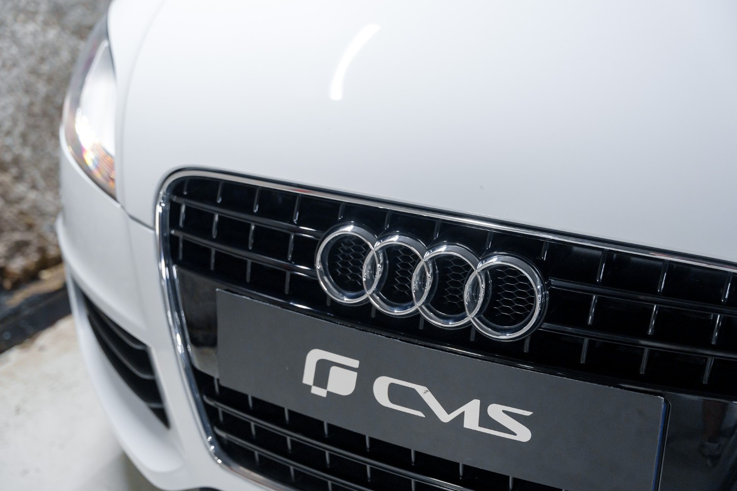 
                                                Voiture
                                                 Audi TT S-Line V6