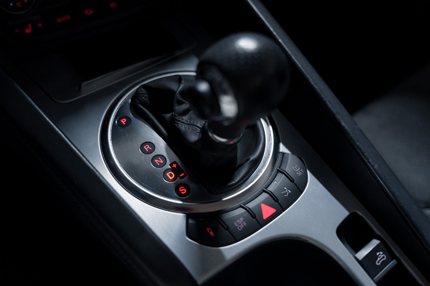 
                                                Voiture
                                                 Audi TT S-Line V6