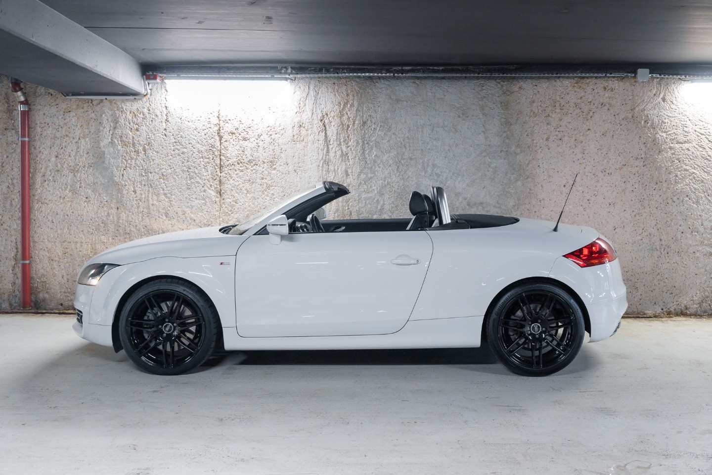 
                                                Voiture
                                                 Audi TT S-Line V6