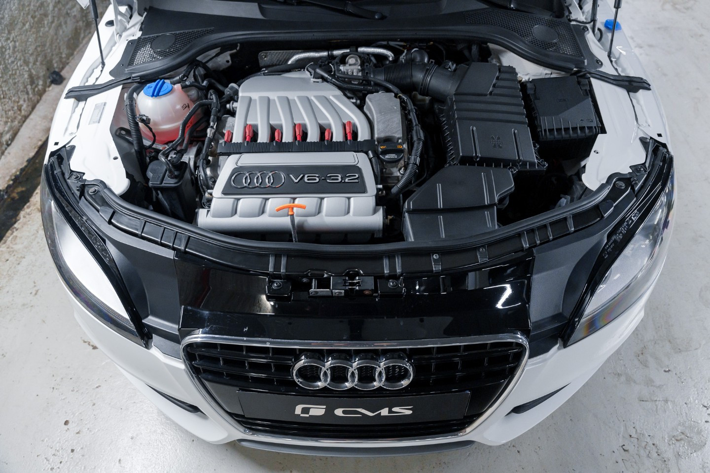 
                                                Voiture
                                                 Audi TT S-Line V6