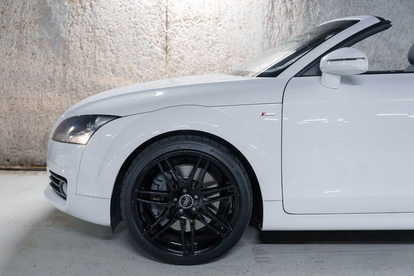 
                                                Voiture
                                                 Audi TT S-Line V6