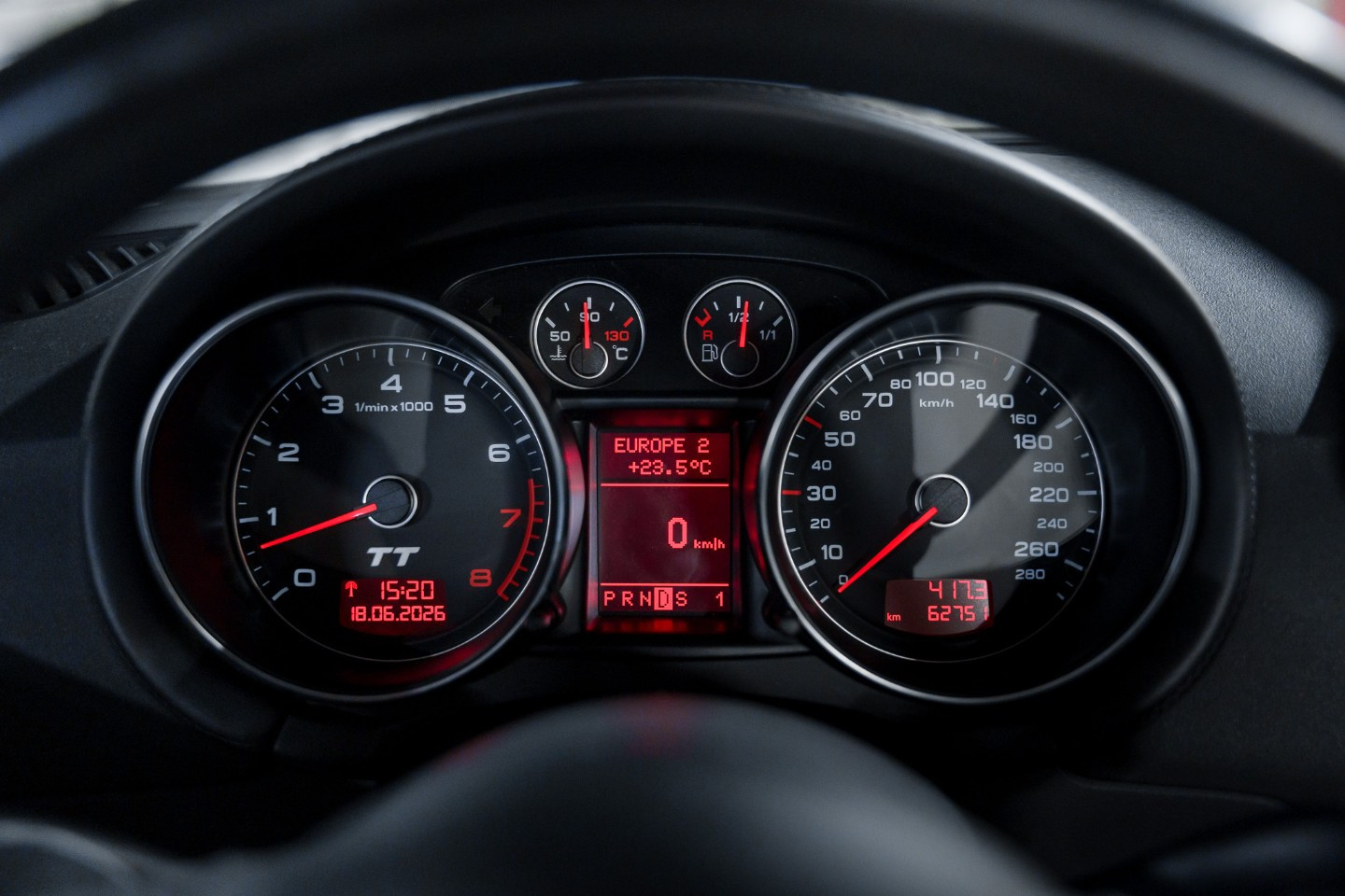 
                                                Voiture
                                                 Audi TT S-Line V6