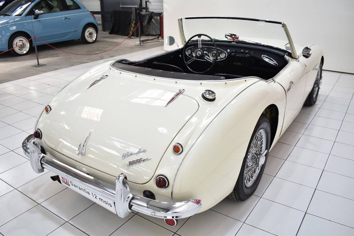 
                                                Voiture
                                                 AUSTIN HEALEY 3000 MK1 BT 7