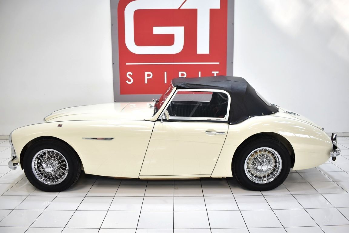 
                                                Voiture
                                                 AUSTIN HEALEY 3000 MK1 BT 7