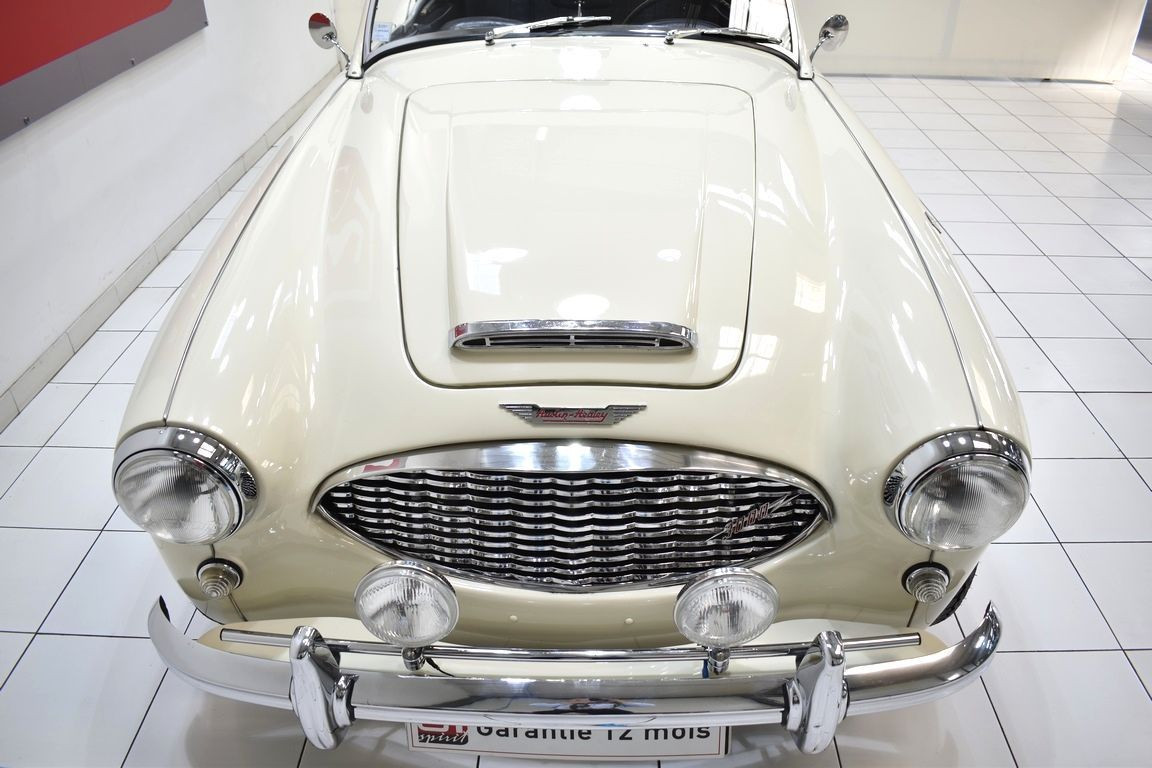 
                                                Voiture
                                                 AUSTIN HEALEY 3000 MK1 BT 7