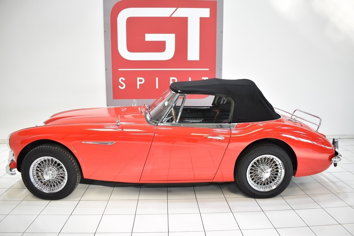 
                                                Voiture
                                                 AUSTIN HEALEY 3000 MKIII BJ8 Phase 1