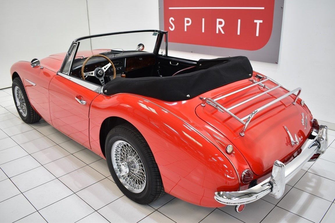 
                                                Voiture
                                                 AUSTIN HEALEY 3000 MKIII BJ8 Phase 1