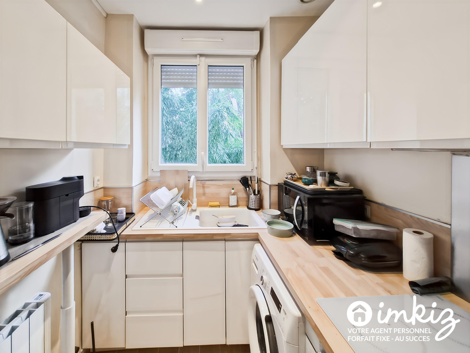 
                                                Vente
                                                 AUTEUIL - 2 PIÈCES TRAVERSANT